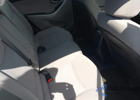 2016 Hyundai Elantra Se из США, поврежденный, VIN 5NPDH4AE4GH726873